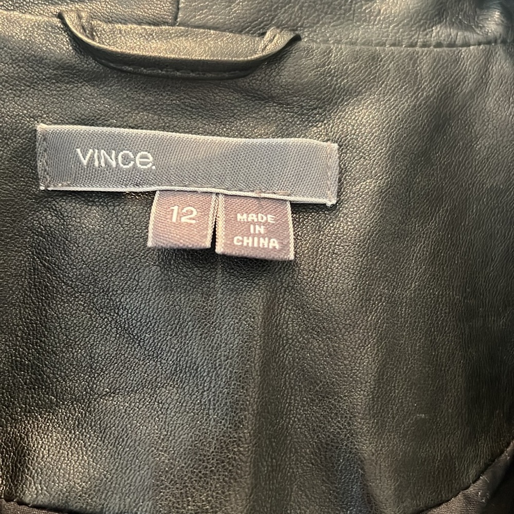 Gorgeous Vince leather tuxedo blazer/jacket - Picture 2 of 6